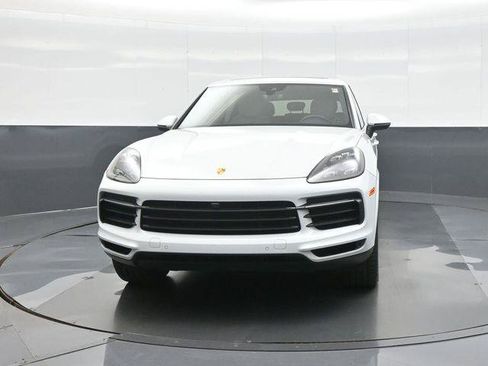 Used 2020 Porsche Cayenne AWD/4WD image 2