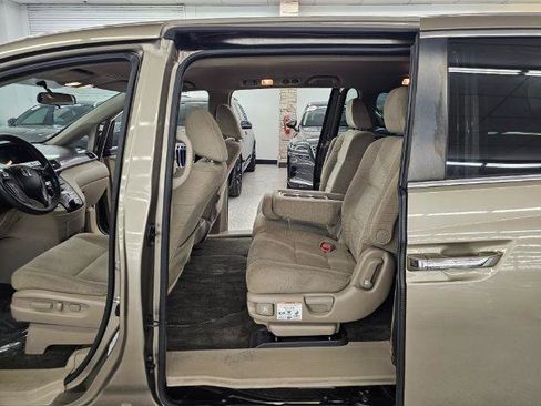 Used 2013 Honda Odyssey EX image 32