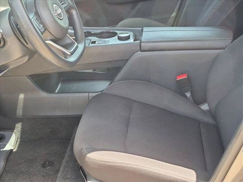 Used 2024 Nissan Rogue S AWD/4WD image 14