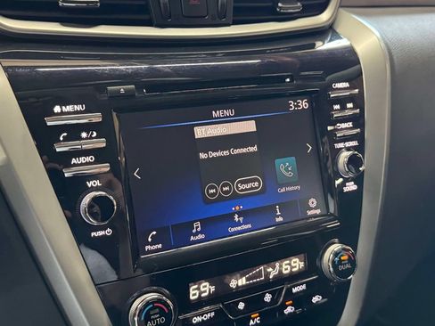 Used 2019 Nissan Murano SV AWD/4WD image 16