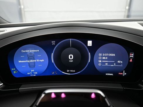 New 2026 Porsche Macan 4S Electric AWD/4WD image 19