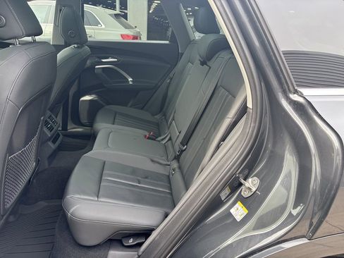 Certified 2025 Audi Q5 Premium w/ Convenience Package image 14