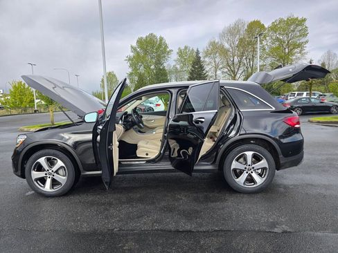Used 2022 Mercedes-Benz GLC 300 image 12