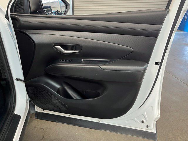 Used 2025 Hyundai Tucson SEL FWD image 13
