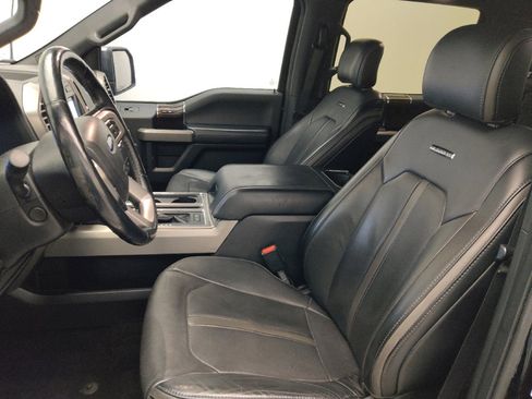 Used 2017 Ford F150 Platinum w/ Equipment Group 701A Luxury image 17