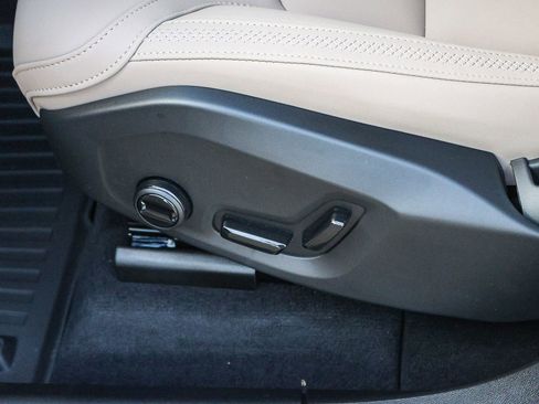 New 2026 Volvo XC60 B5 Plus w/ Climate Package image 30