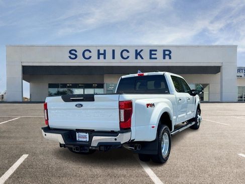 Used 2021 Ford F350 Lariat w/ Lariat Ultimate Package AWD/4WD image 3