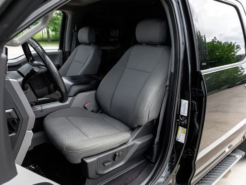 Used 2019 Ford F150 XLT w/ Equipment Group 302A Luxury AWD/4WD image 37