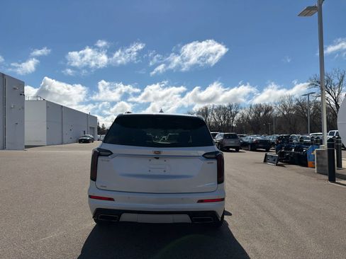 Used 2020 Cadillac XT6 Sport image 3