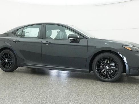 New 2026 Toyota Camry SE FWD image 28