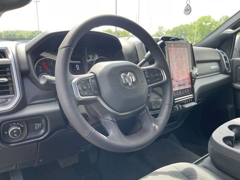 Used 2025 RAM 2500 Big Horn AWD/4WD image 15