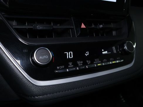 Used 2024 Toyota Corolla SE image 27