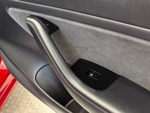 Used 2019 Tesla Model 3 Long Range RWD image 22