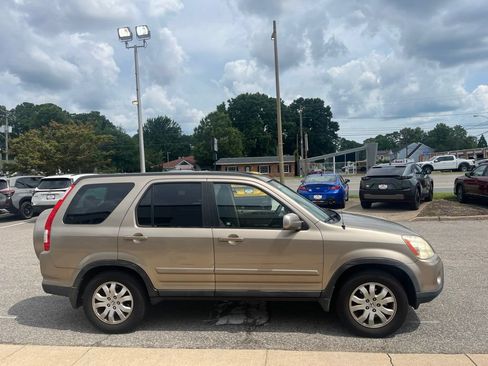 Used 2006 Honda CR-V EX image 3