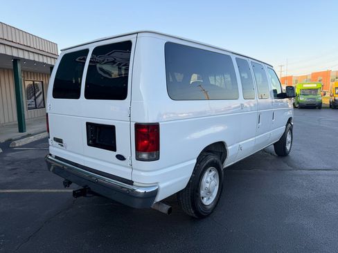 Used 2008 Ford E-350 and Econoline 350 XLT image 3