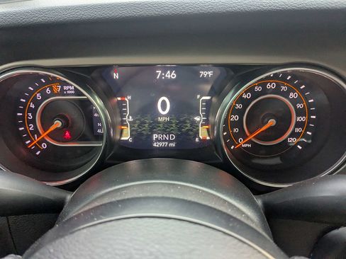 Used 2020 Jeep Gladiator Sport w/ Quick Order Package 24S AWD/4WD image 27