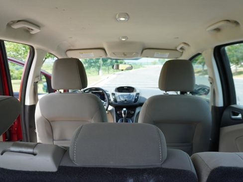 Used 2015 Ford C-MAX SE w/ Equipment Group 201A FWD image 22