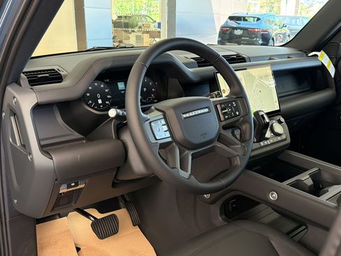 New 2026 Land Rover Defender 110 S AWD/4WD image 4