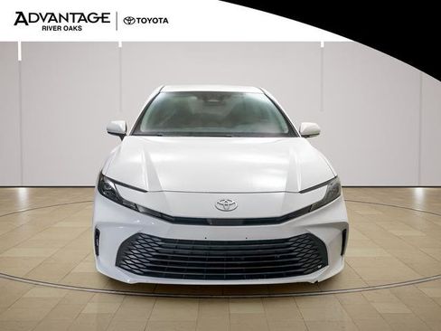 Certified 2025 Toyota Camry LE FWD image 3