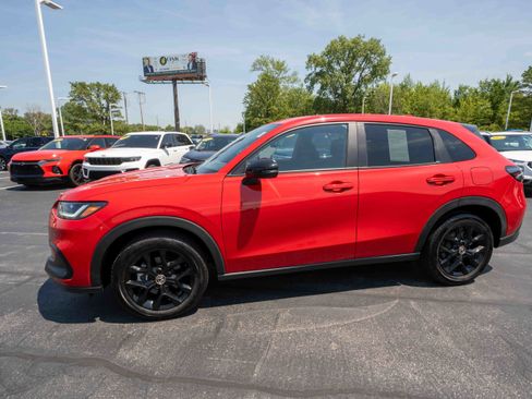 Certified 2024 Honda HR-V Sport image 3