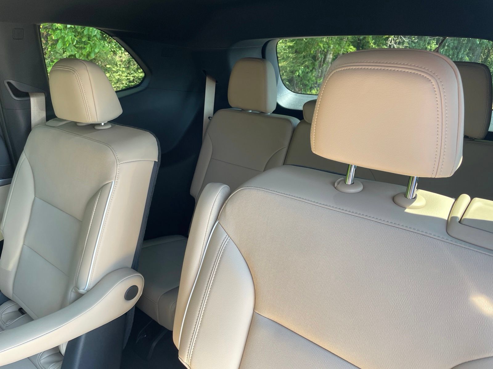Used 2025 Buick Enclave Preferred w/ LPO, Floor Liner Package FWD image 35