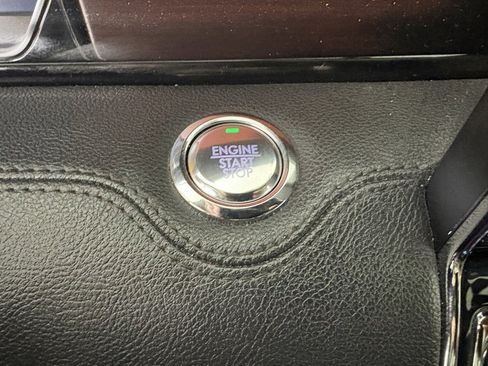 Used 2023 Lincoln Navigator Reserve image 27