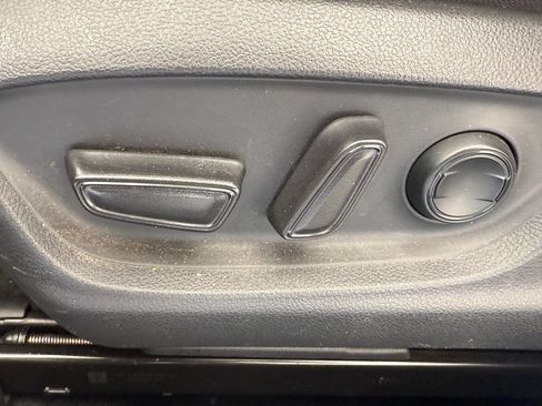Used 2020 Toyota Camry LE w/ Carpet Mat Package FWD image 17