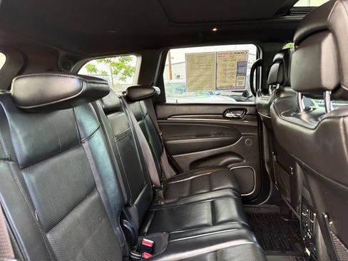 Used 2020 Jeep Grand Cherokee High Altitude AWD/4WD image 15