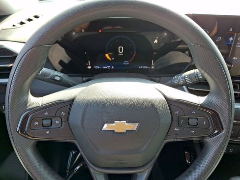 Used 2024 Chevrolet TrailBlazer LT AWD/4WD image 16