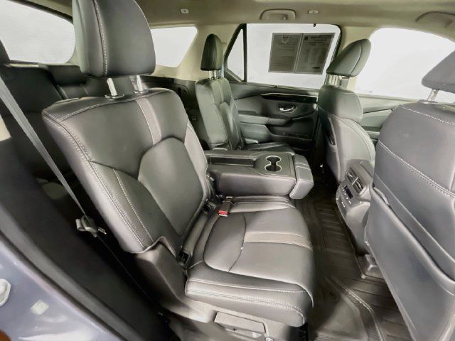 Used 2025 Honda Pilot Touring image 30
