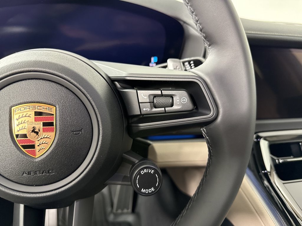 New 2026 Porsche Panamera 4 AWD/4WD image 38