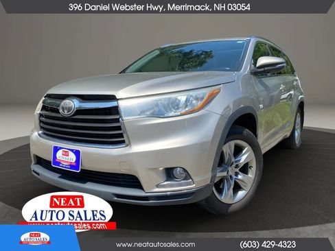 Used 2014 Toyota Highlander Limited Platinum AWD/4WD image 1