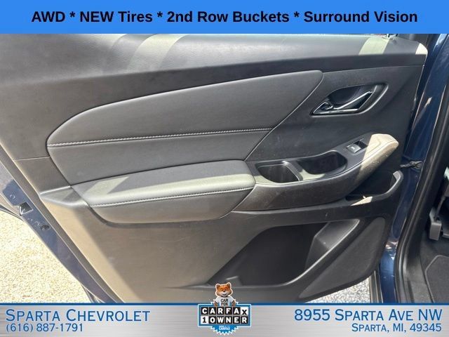 Used 2023 Chevrolet Traverse LT w/ Rear Camera Mirror Package AWD/4WD image 25