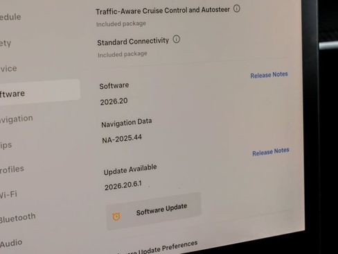 Used 2023 Tesla Model 3 Standard Range RWD image 32