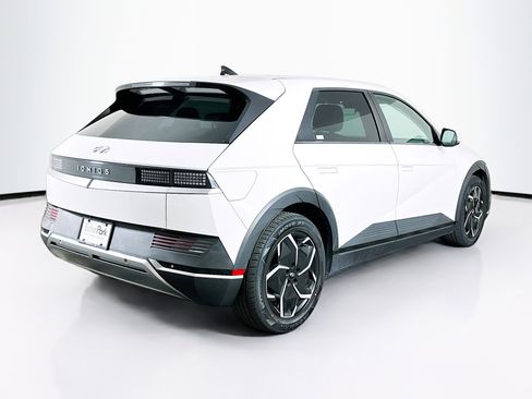 Used 2024 Hyundai Ioniq 5 SE RWD image 9