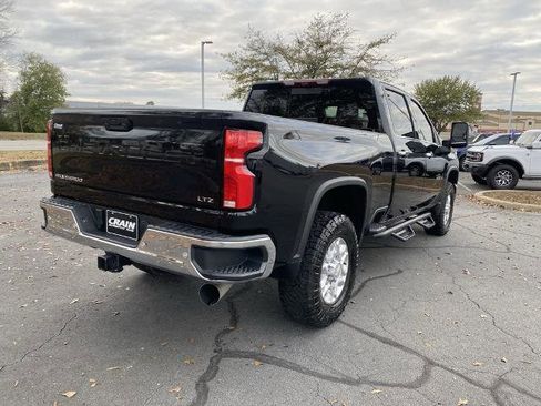 Used 2025 Chevrolet Silverado 2500 LTZ w/ LTZ Premium Package image 7
