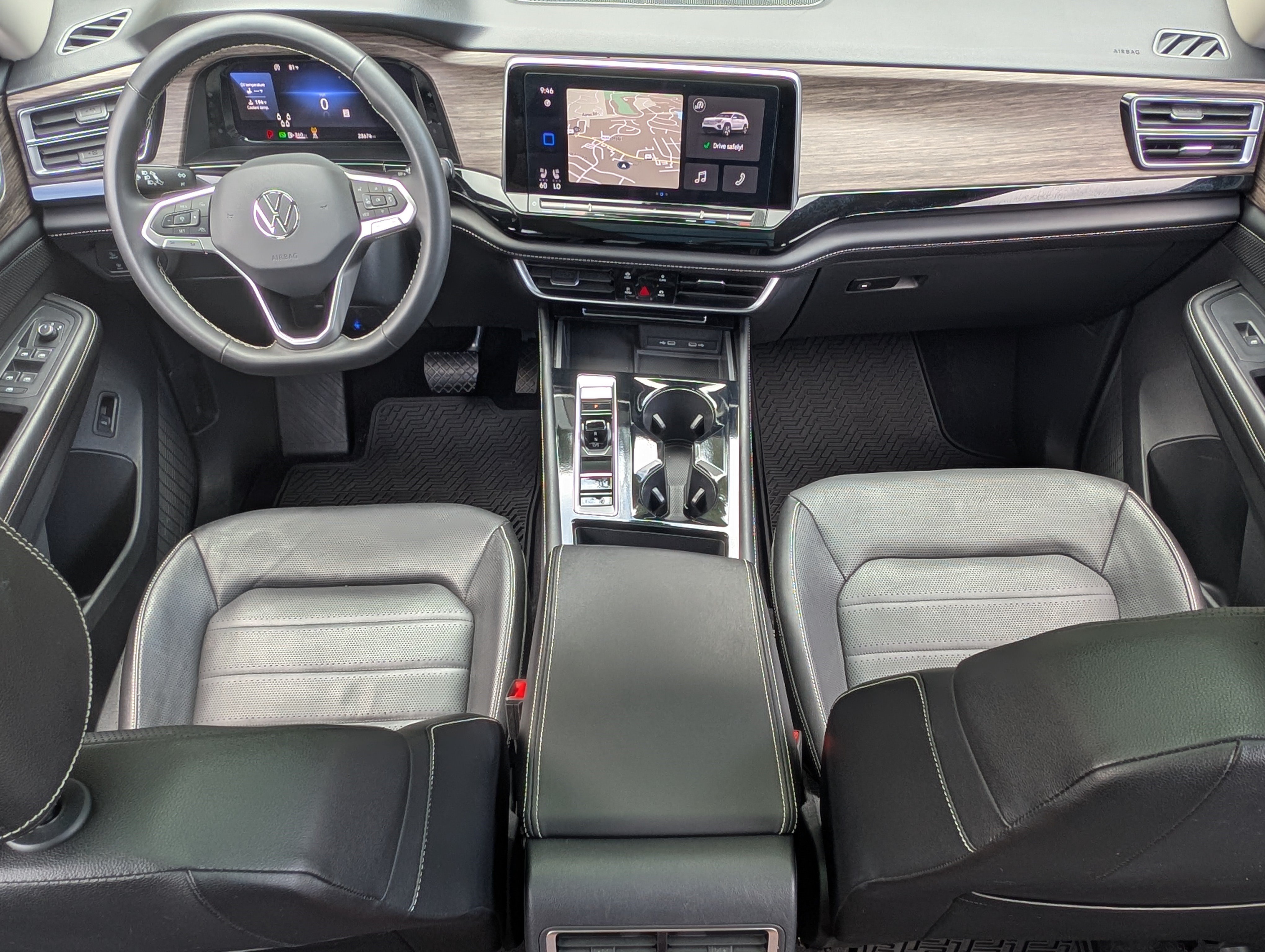 Used 2024 Volkswagen Atlas SEL AWD/4WD image 24