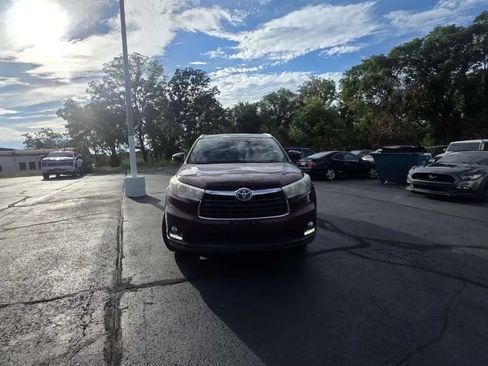 Used 2015 Toyota Highlander Limited Platinum AWD/4WD image 2