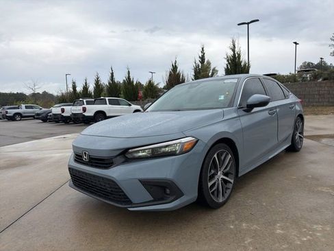 Used 2023 Honda Civic Touring image 7