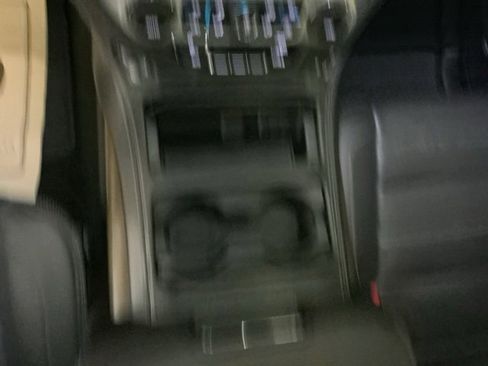 Used 2018 GMC Yukon Denali w/ Denali Ultimate Package image 19