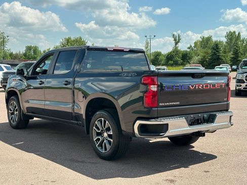 Used 2023 Chevrolet Silverado 1500 LT AWD/4WD image 5