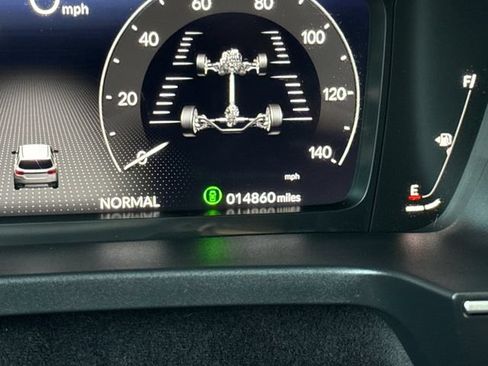 Used 2025 Honda Pilot Elite image 14