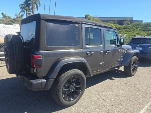 Used 2024 Jeep Wrangler Unlimited Sahara image 3