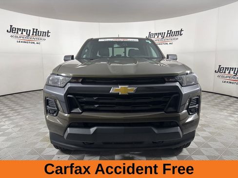 Used 2023 Chevrolet Colorado LT w/ LT Convenience Package II image 3