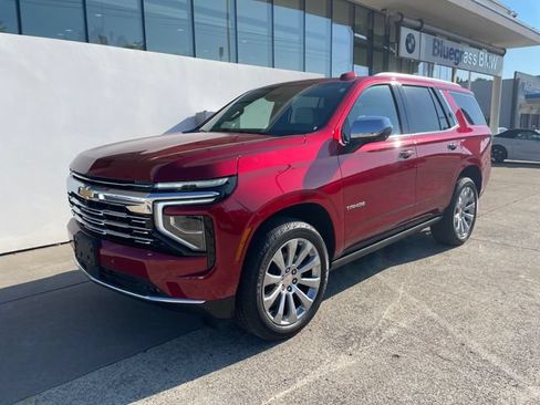Used 2025 Chevrolet Tahoe Premier AWD/4WD image 1