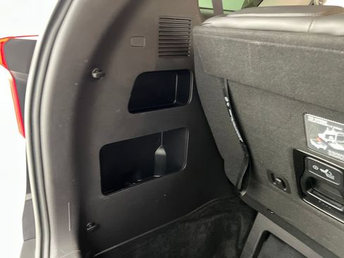 Used 2026 Kia Carnival LXS FWD image 47