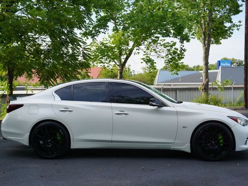 Used 2016 INFINITI Q50 3.0t Premium w/ Driver Assistance Package AWD/4WD image 6