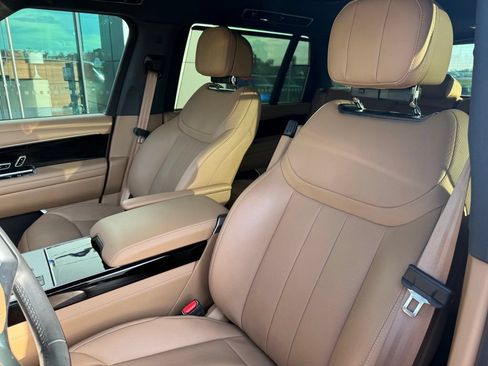 Used 2025 Land Rover Range Rover Long Wheelbase SE AWD/4WD image 5
