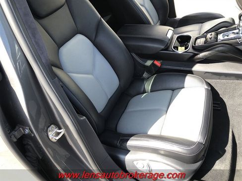 Used 2016 Porsche Cayenne GTS w/ Premium Package Plus AWD/4WD image 21