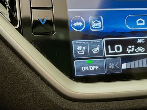 Used 2024 Subaru Ascent Touring image 20